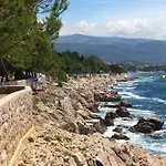 Perla - 150m From The Sea Apartment Novi Vinodolski