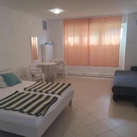 Perla - 150m From The Sea Apartman *