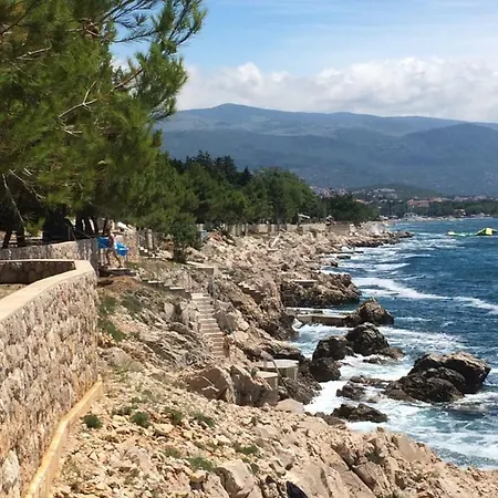 Perla - 150m From The Sea Апартаменты Нови-Винодолски